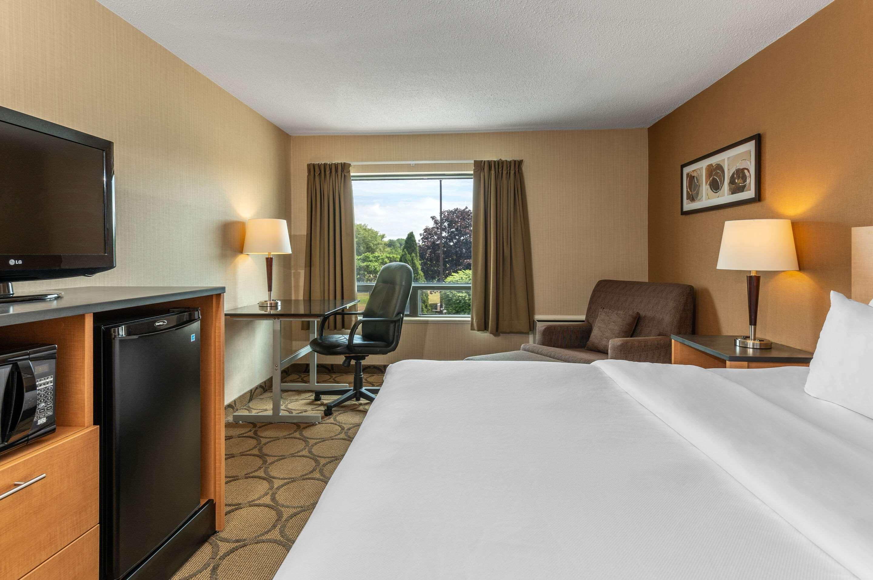 Comfort Inn Kapuskasing Buitenkant foto